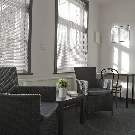 Hotel Budgethotel De Zwaan 2*