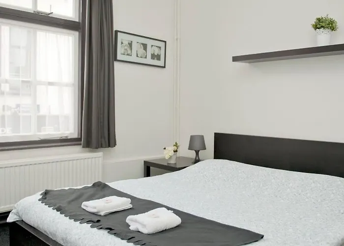 Budgethotel De Zwaan آيندهوفن